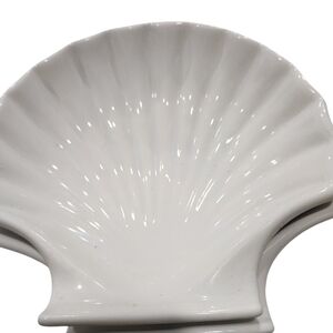 White Shell-Shaped Vintage Dish Set Of 2 Oven And Microwave Safe